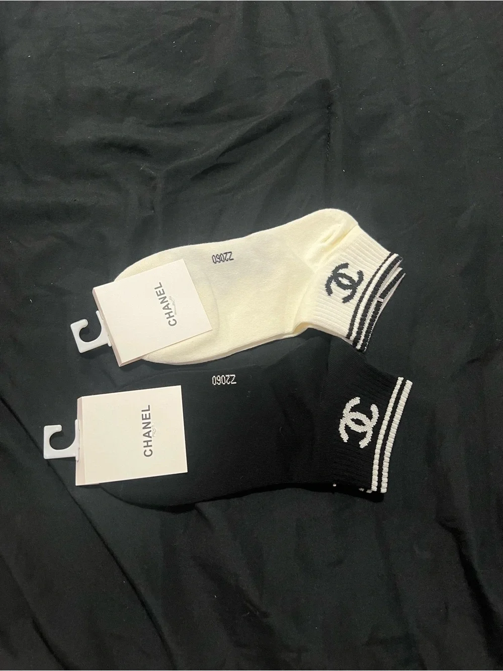 Dressy Low-Cut Logo Socks — Black & White(2-Pack)